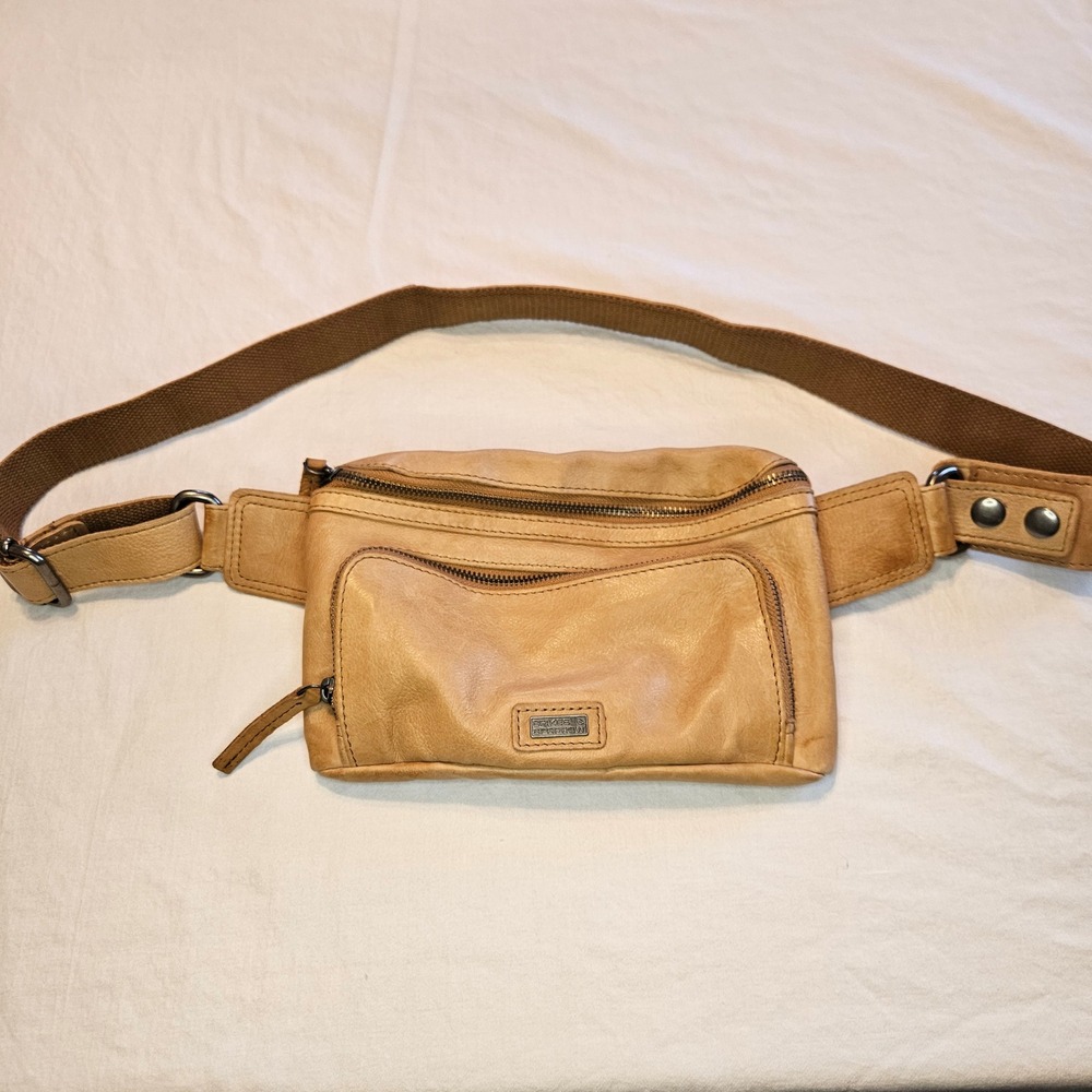 Spikes & Sparrow Tan Leather Waist Bag Fanny Pack Travel Pouch Adjustable Strap‎